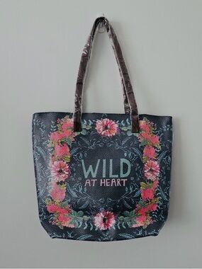 NWT Papaya “Wild at Heart” Bucket Tote Bag | New with Tags 🌸✨